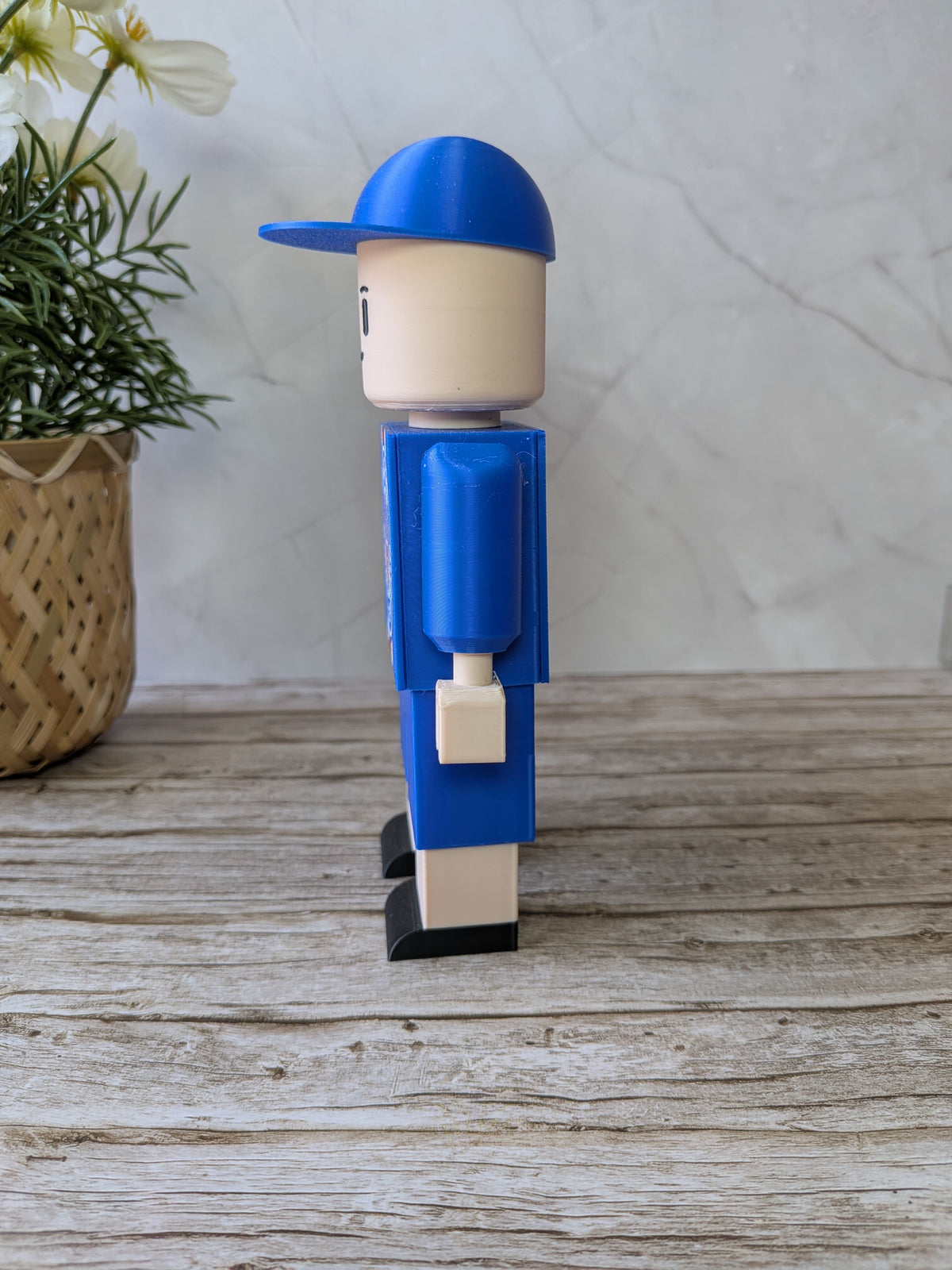 Figurine Paris Saint-Germain personnalisable vue de profil