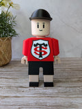 Figurine inspirée du Stade Toulousain vue de face