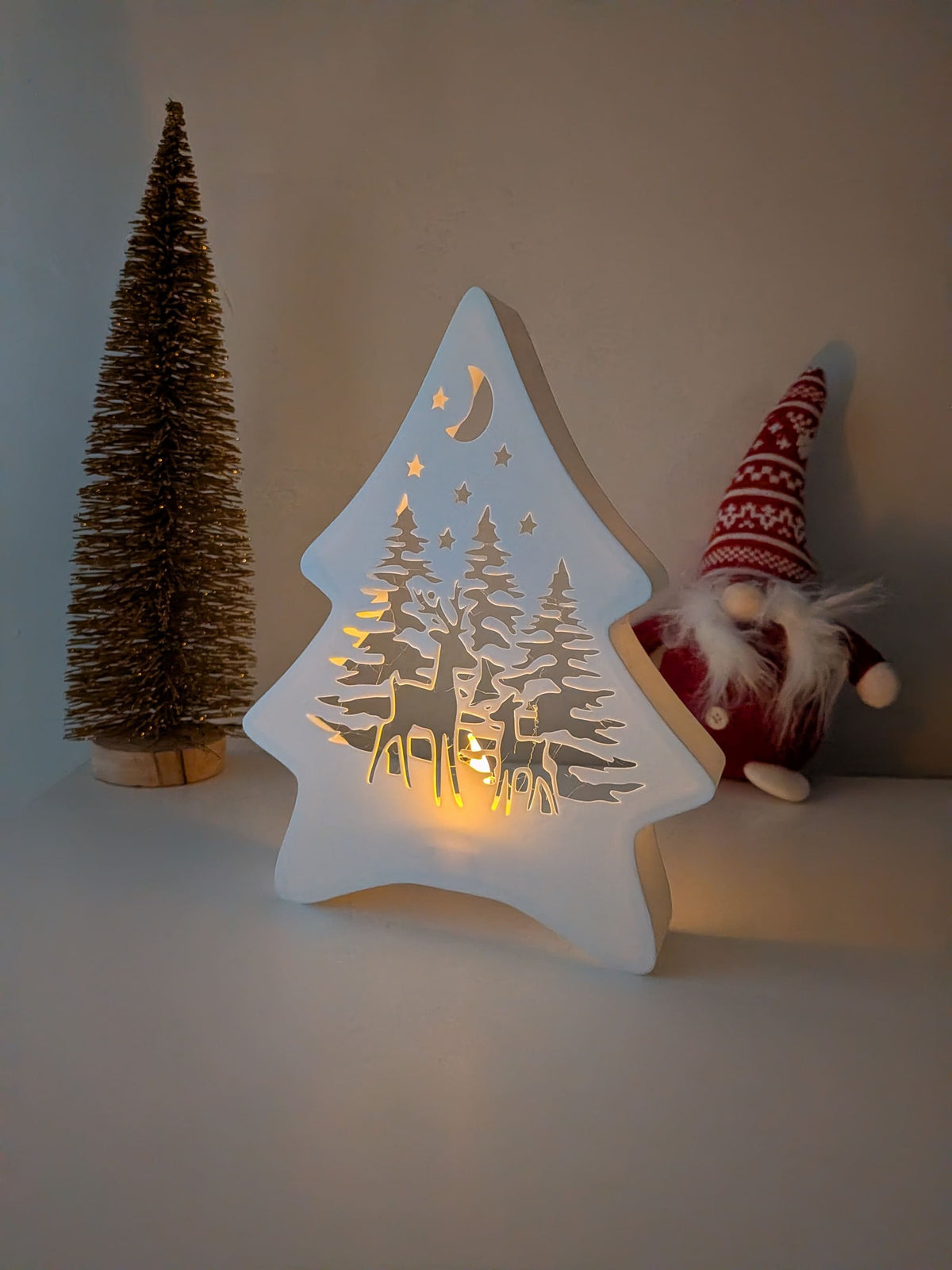 Décoration lumineuse de Noël en forme de sapin avec bougie LED